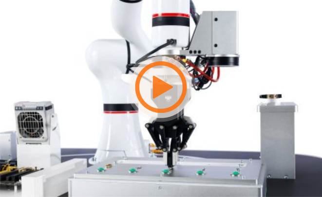 7-Axis Cobot in Connector Plug..